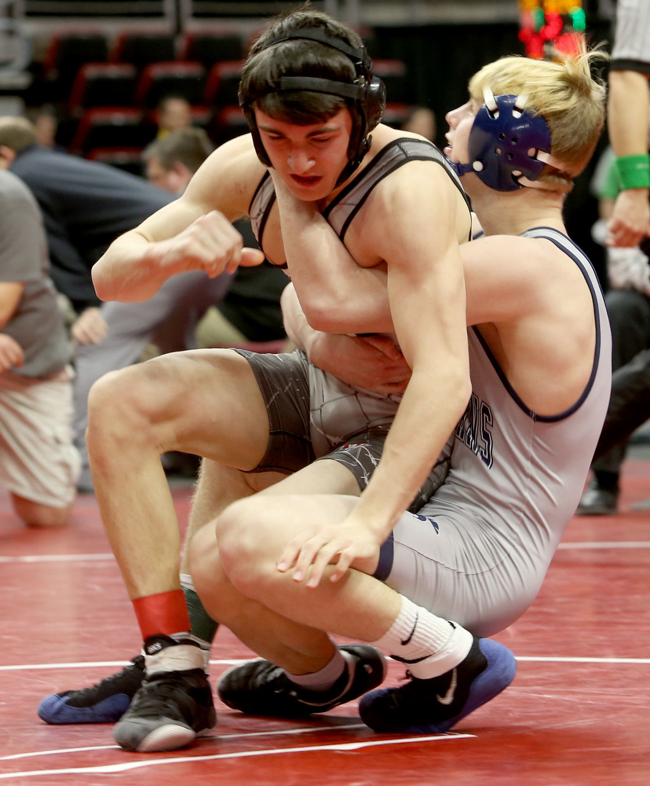 021519-qct-IA-HS-Wrestling-042